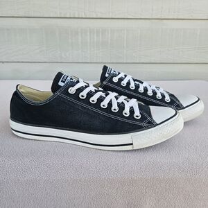 Converse Chuck Taylor All Star CTAS Canvas Low Top Black White Men Sneaker SZ 10